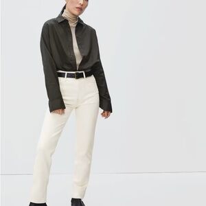 Everlane 90s cheeky jeans in cream